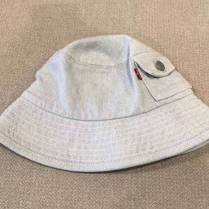 Levi’s Bucket Hat